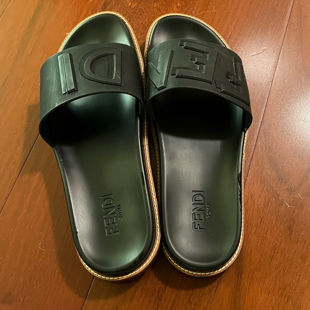 Fendi Gray Men's Sandals